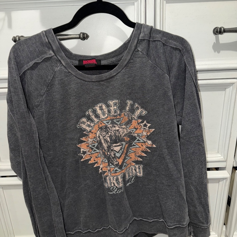 Shirt - Picture 2 of 6